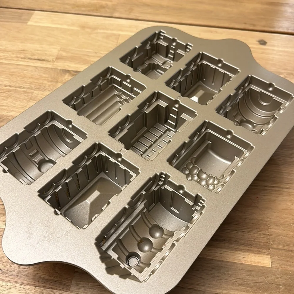 Nordic Ware like new